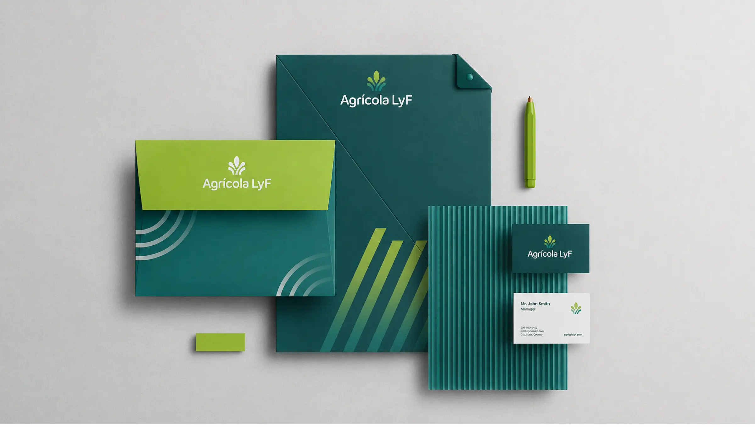 Papelería corporativa de Agrícola LYF con aplicación de identidad visual